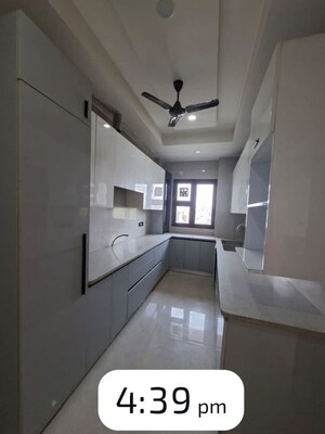 Kitchen in 3 BHK Builder Floor at Sector 40 – for Rent