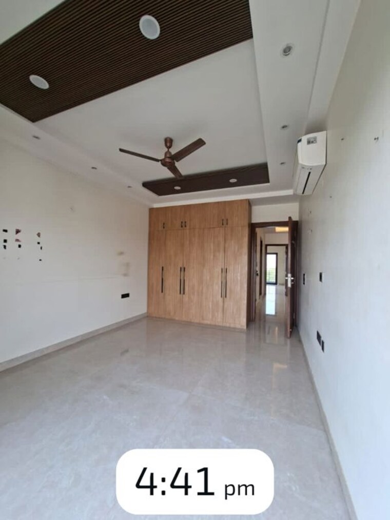Room, sector 40 3 Bedroom 2367 Sq.Ft. Builder Floor In Sector 40 Gurgaon 10334187