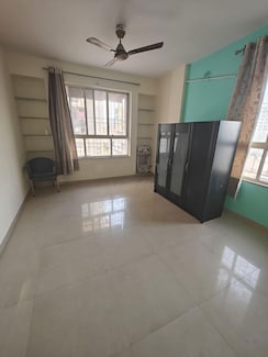 2.5 BHK Apartment For Rent in Peninsula Address One