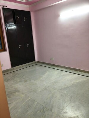 Room in 2 BHK Independent House at Sector 46 – for Rent