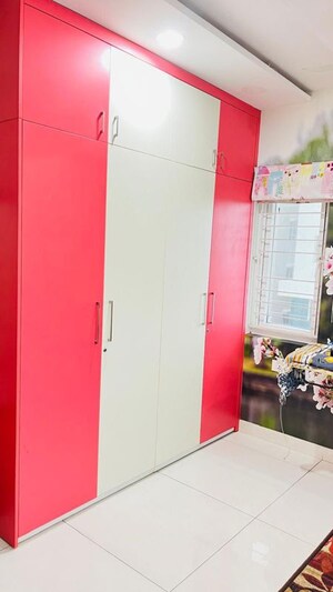 Furnished Amenities in 3 BHK Apartment at Honer Vivantis, Gopanpally – for Rent