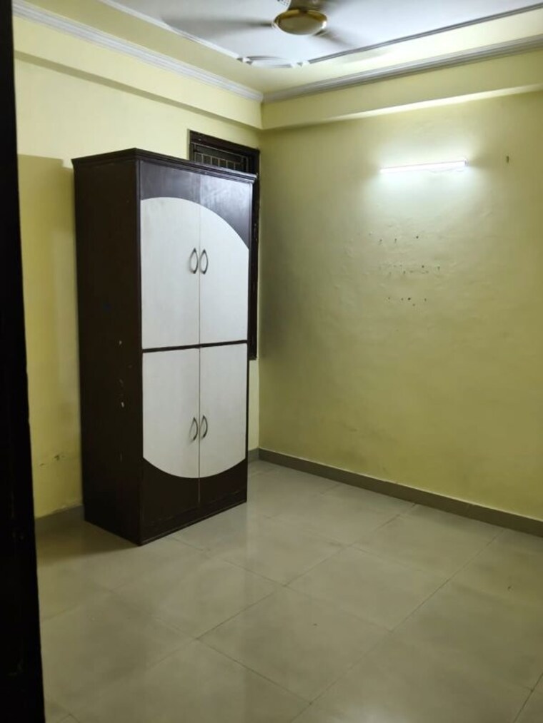 Room, sector 45 2 Bedroom 850 Sq.Ft. Builder Floor In Sector 45 Noida 10334218