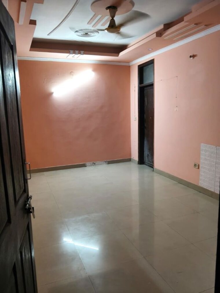 Room, sector 45 2 Bedroom 850 Sq.Ft. Builder Floor In Sector 45 Noida 10334218