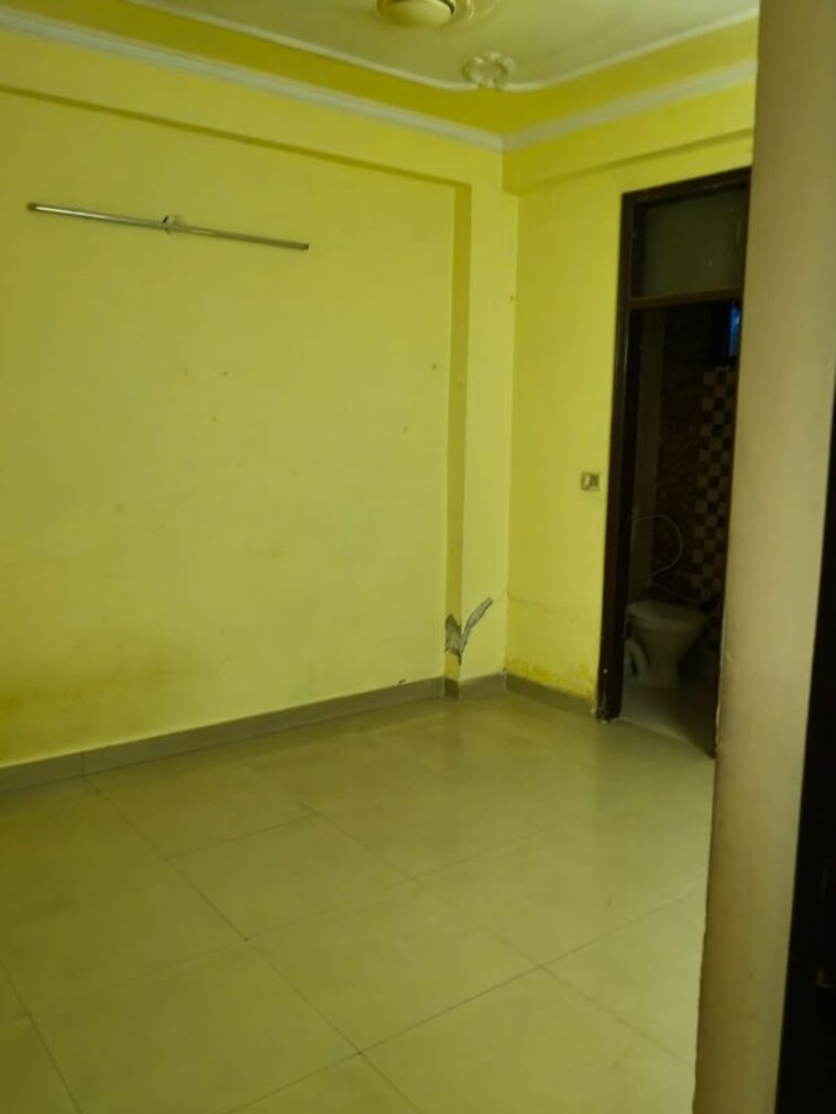 Room, sector 45 2 Bedroom 850 Sq.Ft. Builder Floor In Sector 45 Noida 10334218