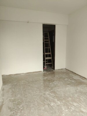 Room in 3 BHK Apartment at Kharghar – for Sale