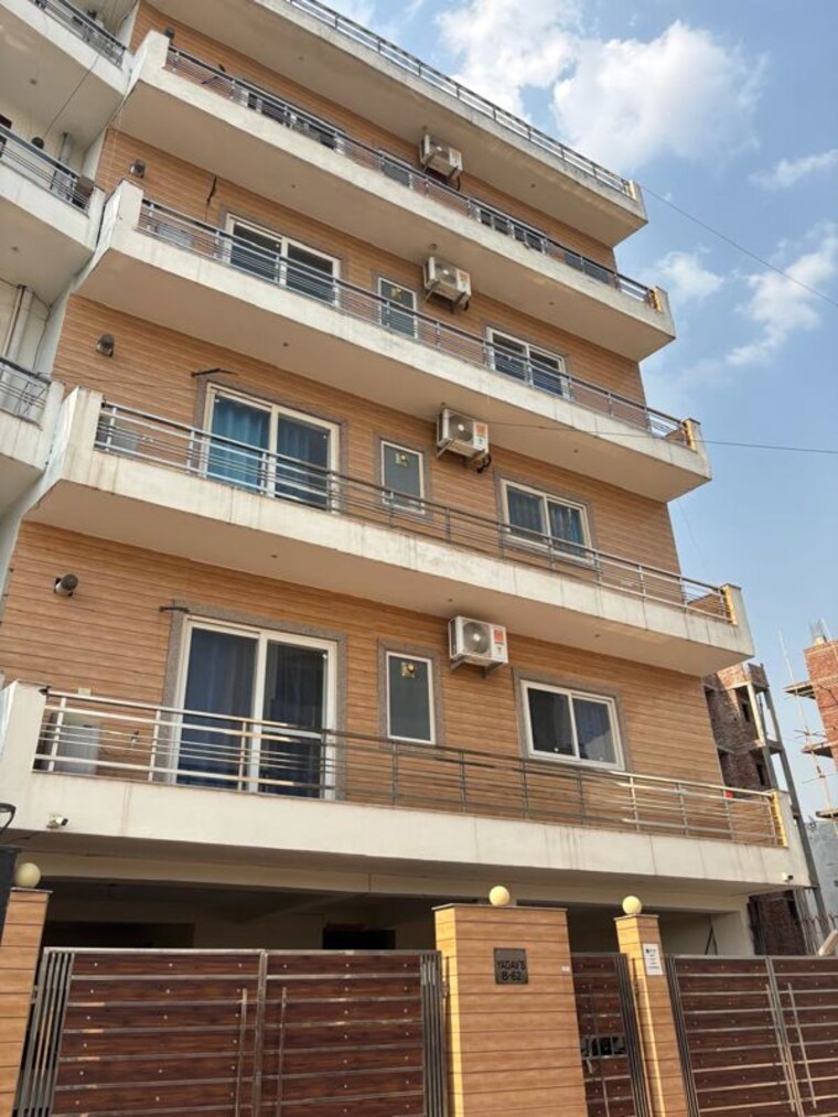 Exterior View, sector 33 1 Bedroom 250 Sq.Ft. Builder Floor In Sector 33 Gurgaon 10333637