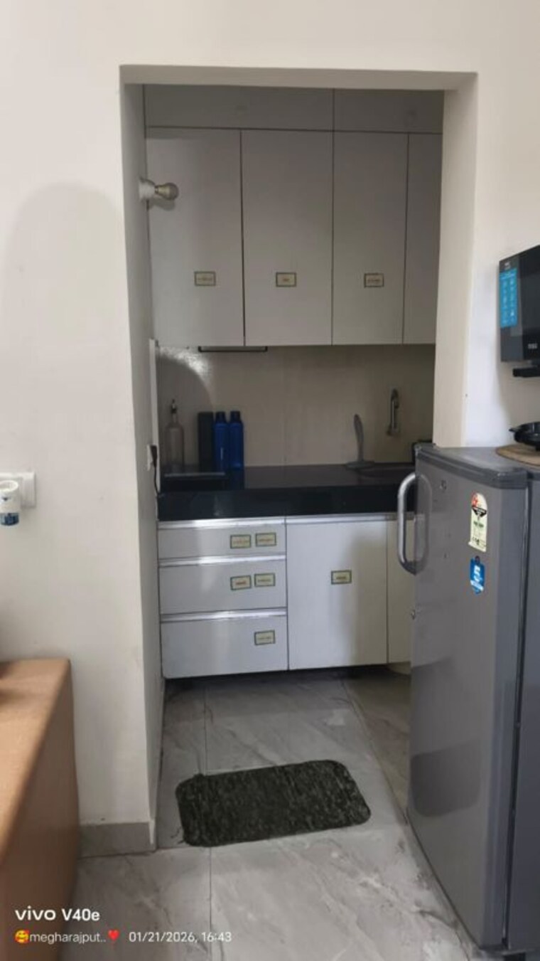Kitchen, sector 33 1 Bedroom 250 Sq.Ft. Builder Floor In Sector 33 Gurgaon 10333637