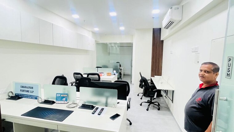 Team Area, wagle industrial estate Commercial Office Space 350 Sq.Ft. In Wagle Industrial Estate Thane 10334224