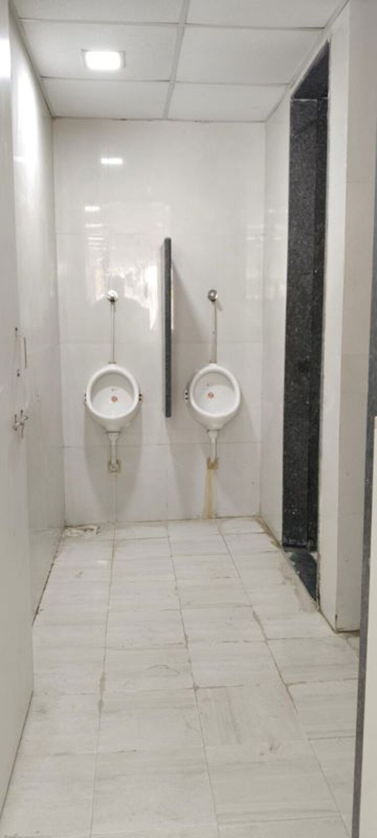 Bathroom, baner Commercial Office Space 1500 Sq.Ft. In Baner Pune 10334246