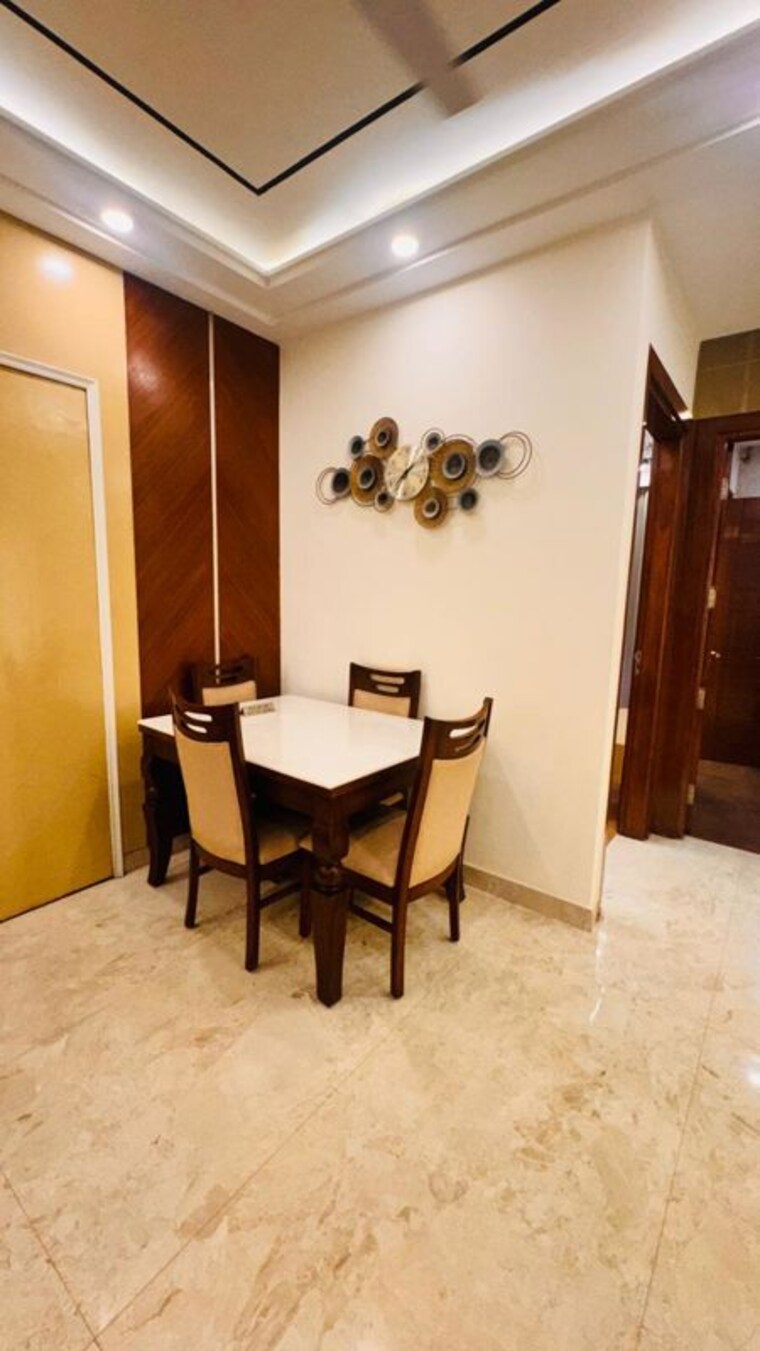 Team Area, sector 70 3.5 Bedroom 1400 Sq.Ft. Builder Floor In Sector 70 Gurgaon 10334250