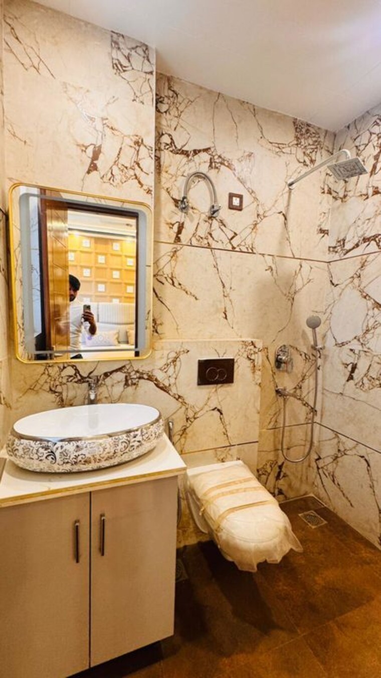 Living Room, sector 70 3.5 Bedroom 1400 Sq.Ft. Builder Floor In Sector 70 Gurgaon 10334250