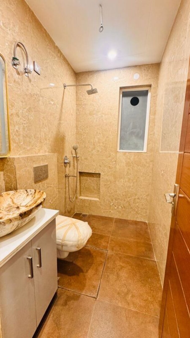 Bathroom, sector 70 3.5 Bedroom 1400 Sq.Ft. Builder Floor In Sector 70 Gurgaon 10334250