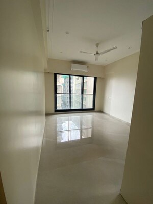 Room in 3 BHK Apartment at Vithaldas Nagar – for Rent