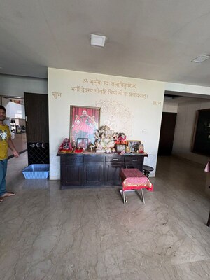 Living Room in 4 BHK Apartment at Bhagat CHS, Bandra West – for Rent