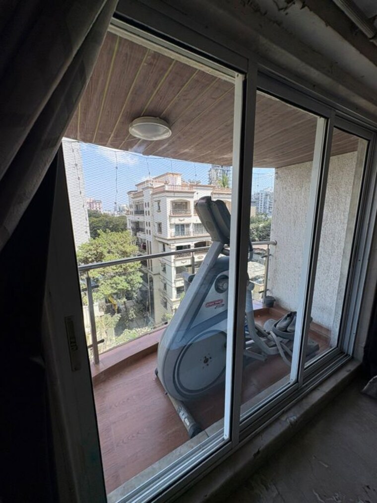 Balcony, bhagat-chs 4 Bedroom 2000 Sq.Ft. Apartment In Bandra West Mumbai 10334345