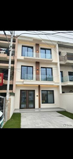 6+ BHK + Pooja Room Independent House For Sale in Sector 35