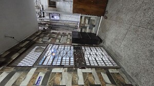 1 BHK Builder Floor – Exterior View View at Dilshad Colony - for Sale