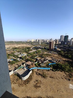 Plot Area in 1 BHK Apartment at Metropolis Bayside, Kasarvadavali – for Rent