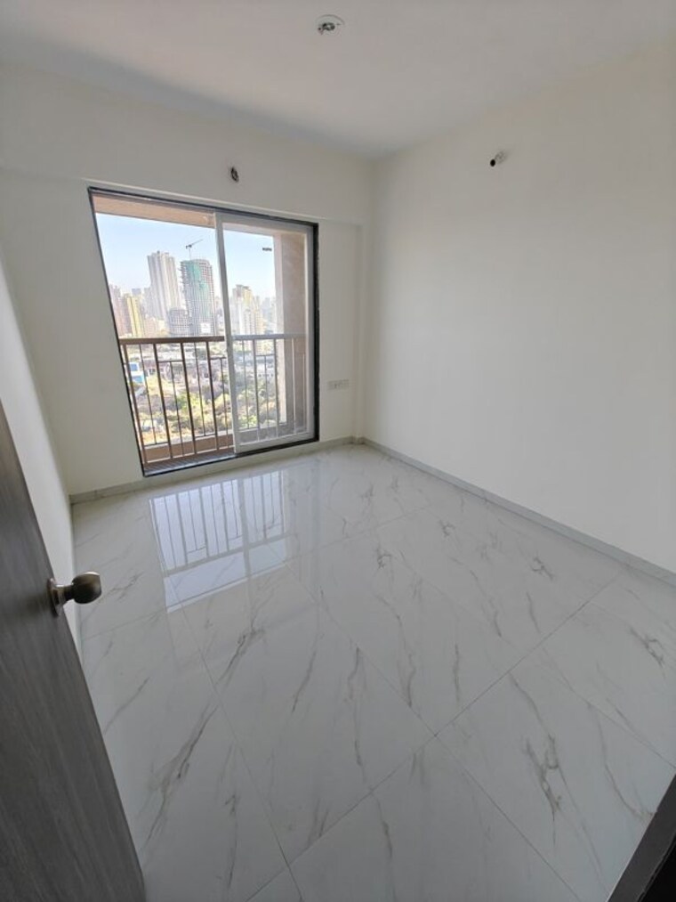 Room, metropolis-bayside 1 Bedroom 421 Sq.Ft. Apartment In Kasarvadavali Thane 10241595