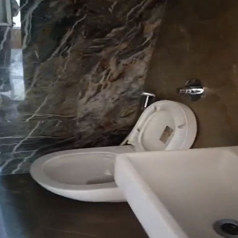 Bathroom, blumen-apartments 1 Bedroom 450 Sq.Ft. Apartment In Vikhroli West Mumbai 10334334