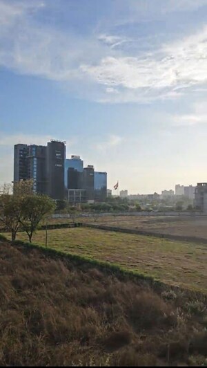 2 BHK Apartment For Rent in Pyramid Midtown, Sector 59