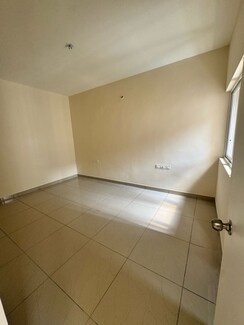3 BHK Apartment For Sale in TVS Emerald Jardin