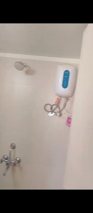 Furnished Amenities in 1 BHK Apartment at Lodha Vista, Lower Parel – for Rent