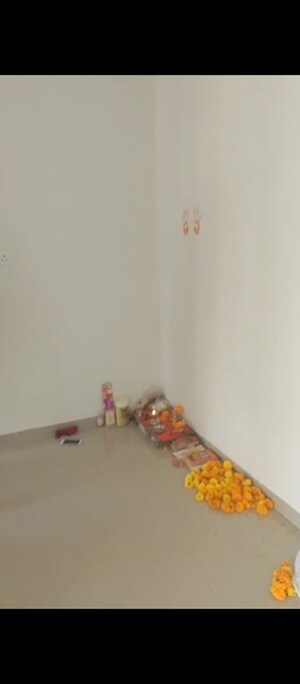 Furnished Amenities in 1 BHK Apartment at Lodha Vista, Lower Parel – for Rent