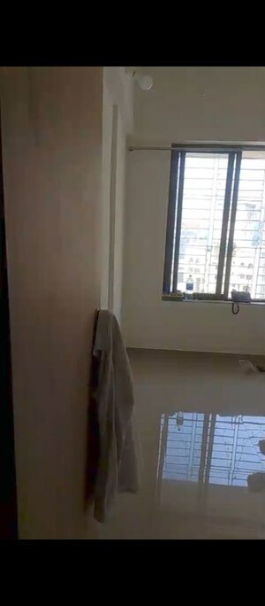 Furnished Amenities in 1 BHK Apartment at Lodha Vista, Lower Parel – for Rent