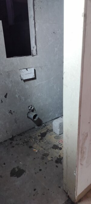 Bathroom in 1 BHK Apartment at MDM Zion, Andheri West – for Sale