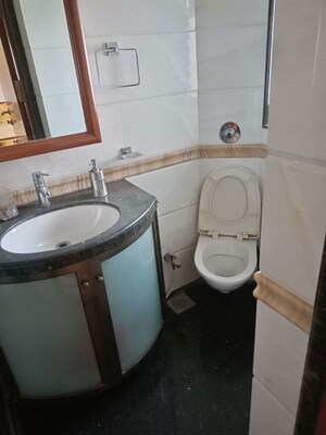 Bathroom in 3 BHK Apartment at Basant Apartment Cuffe Parade, Cuffe Parade – for Rent