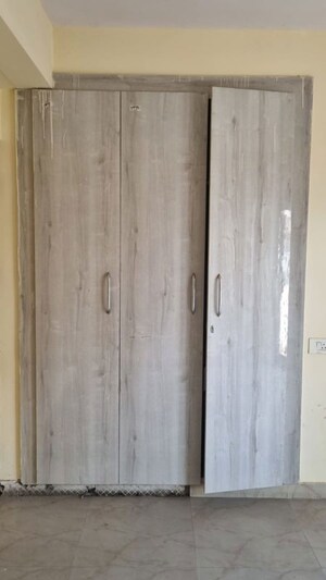 Building Lobby in 3 BHK Apartment at Eros Sampoornam, Sector 2 Greater Noida – for Rent