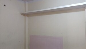 Room in 1 BHK Builder Floor at Vaishali Sector 3 – for Rent
