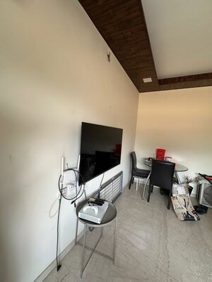 Team Area in 2 BHK Apartment at Omkar Signet, Malad East – for Rent