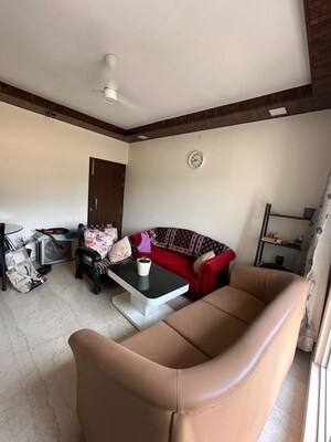Team Area in 2 BHK Apartment at Omkar Signet, Malad East – for Rent