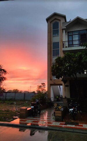 3 BHK Builder Floor – Exterior View View at Omaxe Silver Birch, North Mullanpur - for Sale