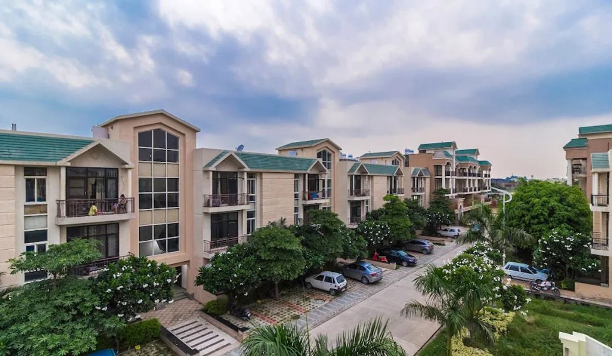 3 BHK + Servant Room Builder Floor For Sale in Omaxe Silver Birch