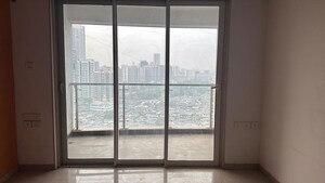 2 BHK Apartment For Rent in JP Decks, Goregaon East