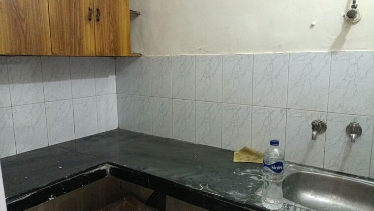 Kitchen, vaishali sector 5 2 Bedroom 850 Sq.Ft. Builder Floor In Vaishali Sector 5 Ghaziabad 10334674