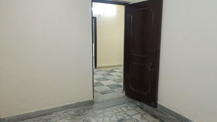 Room, vaishali sector 5 2 Bedroom 850 Sq.Ft. Builder Floor In Vaishali Sector 5 Ghaziabad 10334674