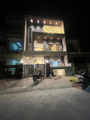 Parking in 4 BHK Independent House at Sunny Enclave – for Sale