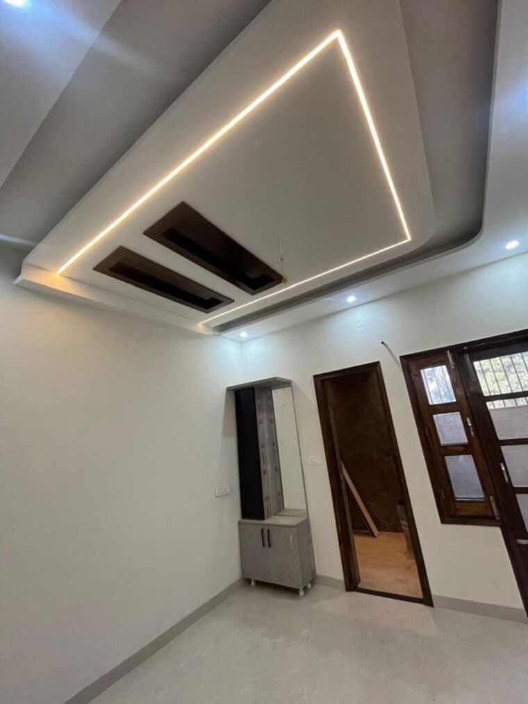 Room, sunny enclave 4 Bedroom 128 Sq.Yd. Independent House In Sunny Enclave Mohali 10334679