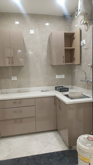 Kitchen in 4 BHK Builder Floor at New Rajinder Nagar – for Rent