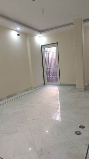 Room in 4 BHK Builder Floor at New Rajinder Nagar – for Rent