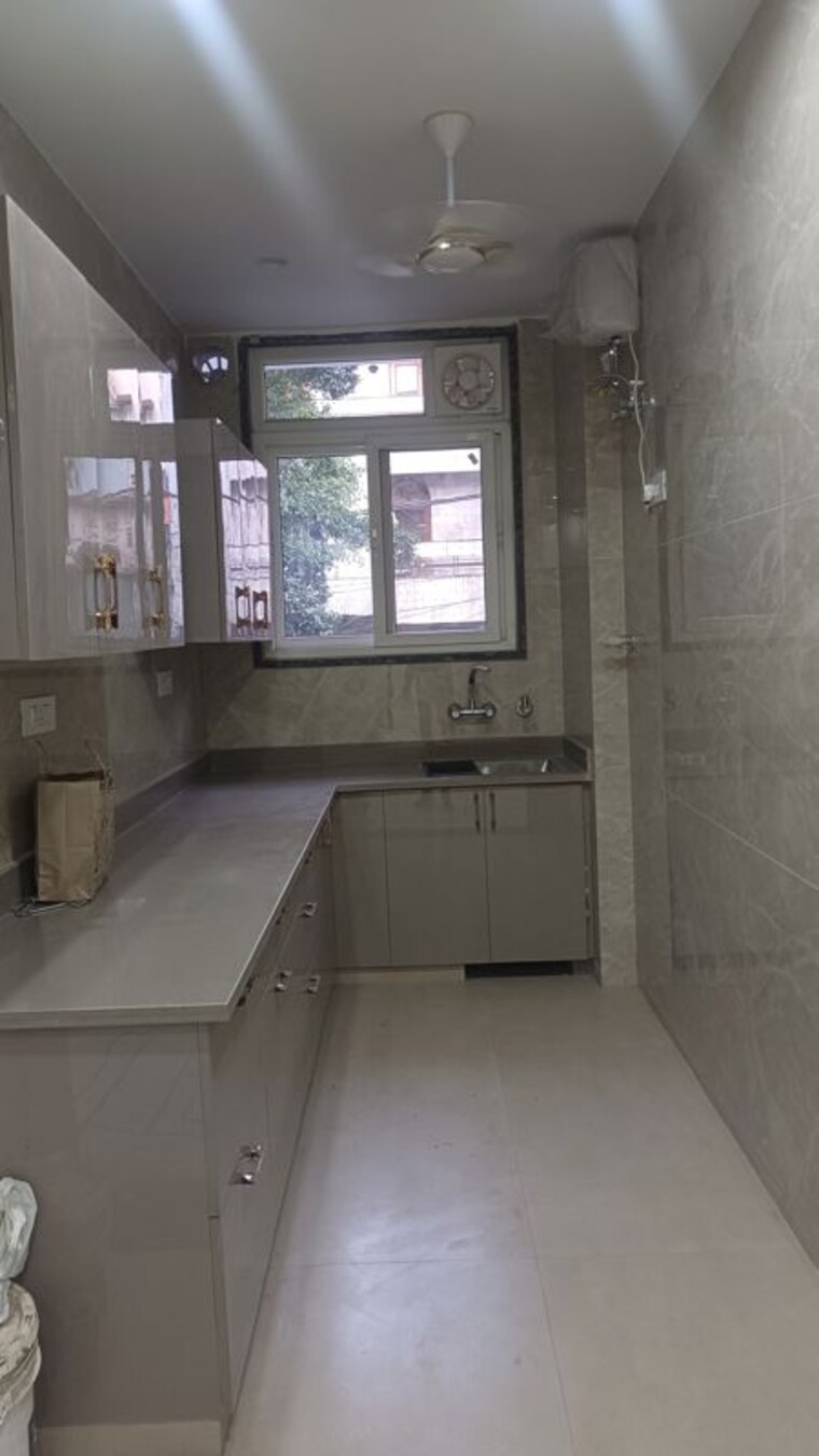 Kitchen, new rajinder nagar 4 Bedroom 1152 Sq.Ft. Builder Floor In New Rajinder Nagar Delhi 10334698