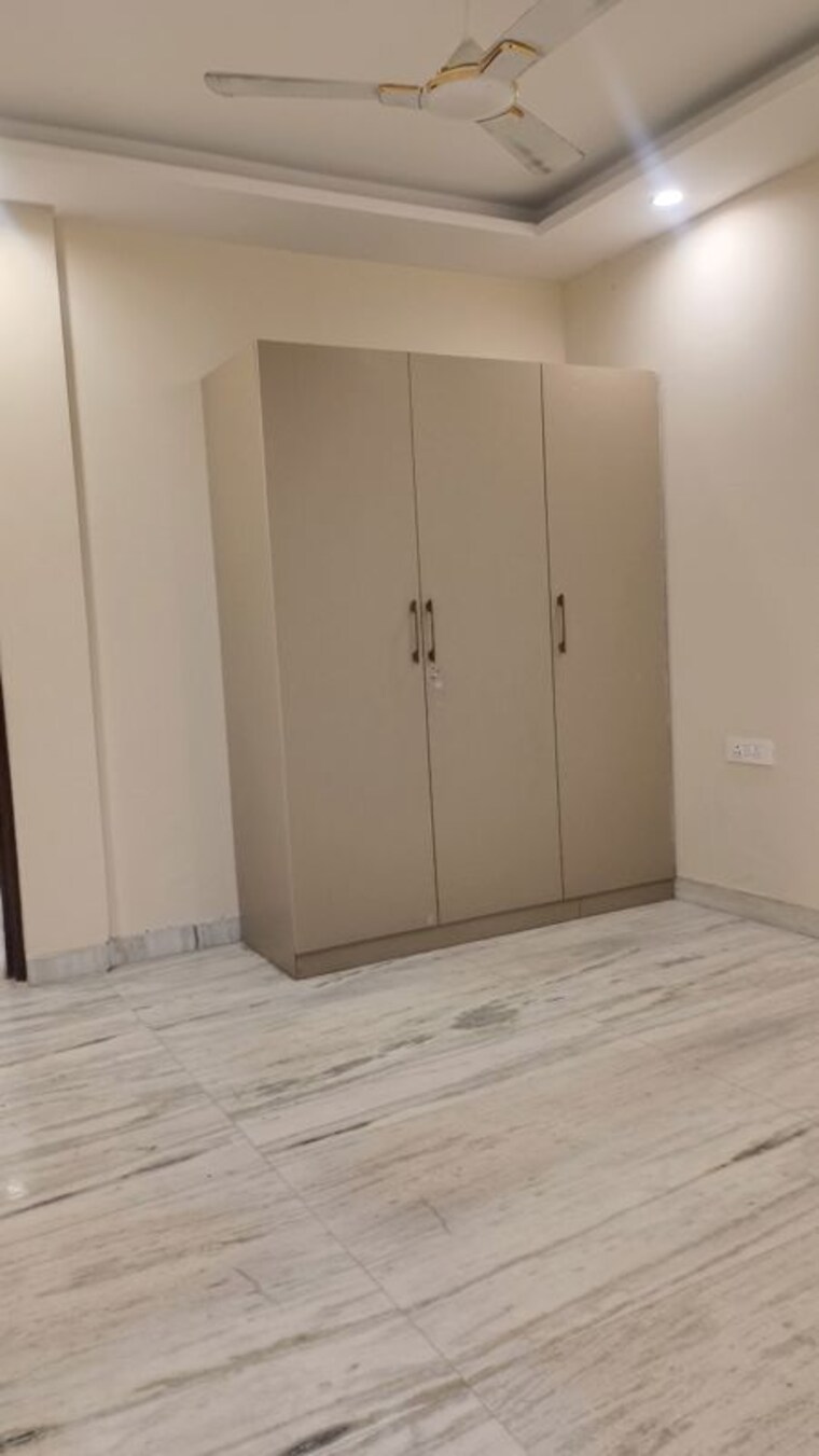 Room, new rajinder nagar 3 Bedroom 1150 Sq.Ft. Builder Floor In New Rajinder Nagar Delhi 10334708