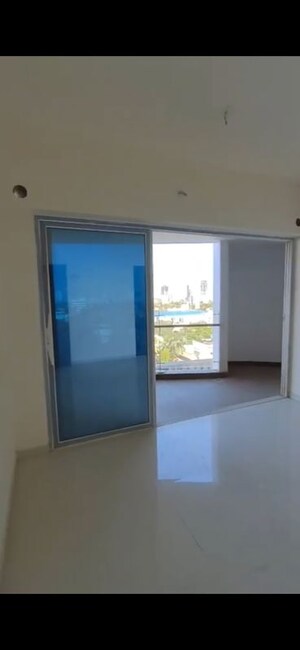 Room in 2 BHK Apartment at Gauri Excellency, Kandivali West – for Rent