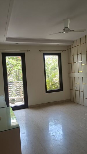 Room in 3 BHK Builder Floor at New Rajinder Nagar – for Rent
