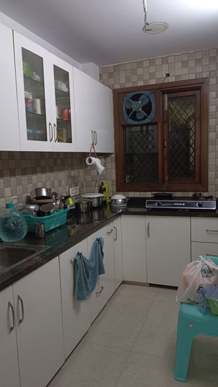 Kitchen, old rajinder nagar 3 Bedroom 760 Sq.Ft. Builder Floor In Old Rajinder Nagar Delhi 10334743