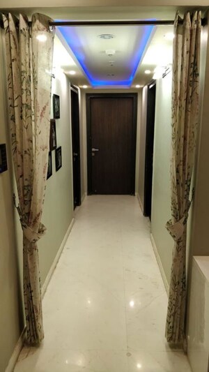 Building Lobby in 4 BHK Apartment at Tata Primanti-Executive Apartments, Sector 72 – for Sale